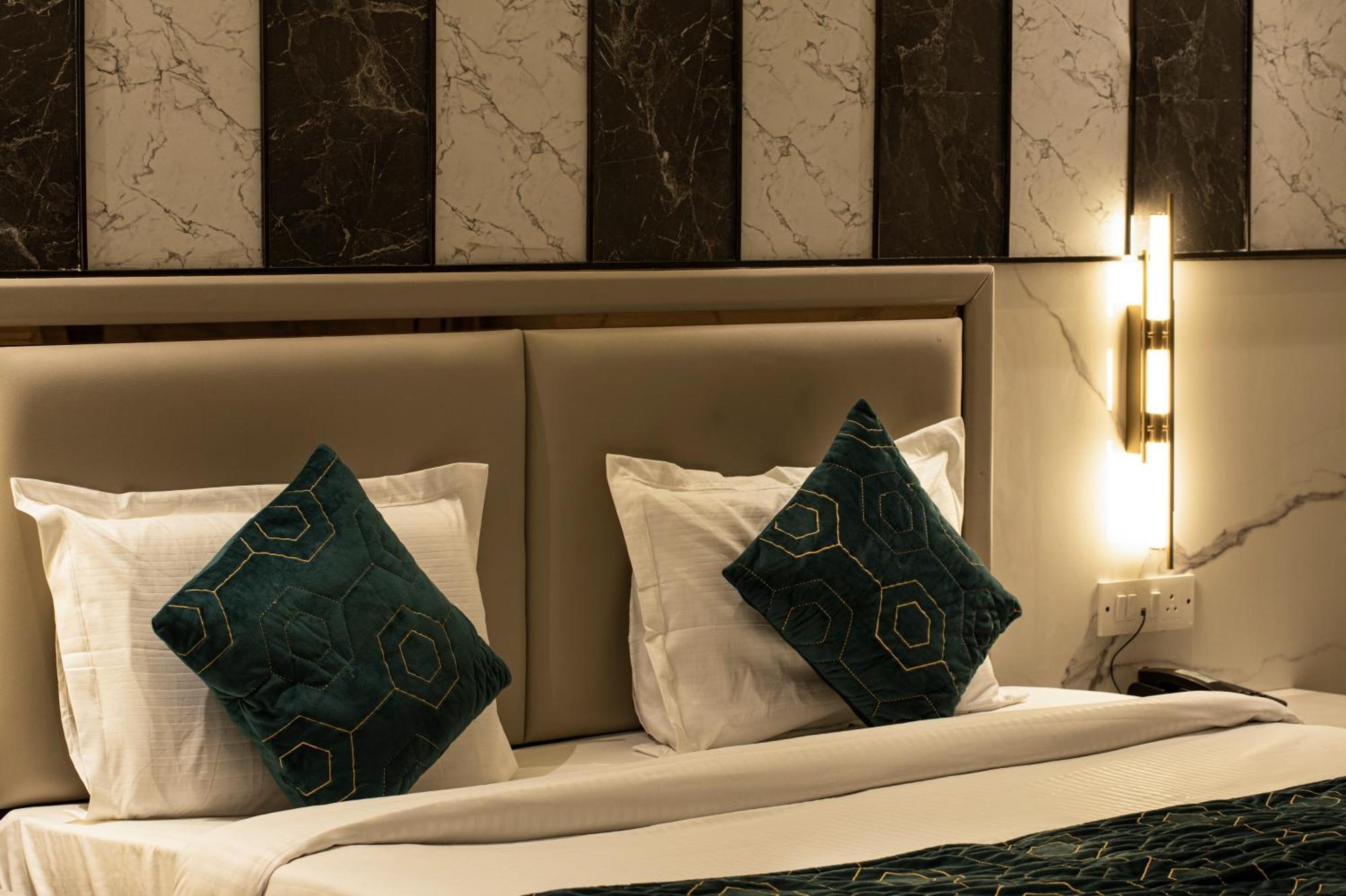 Hotel International Inn By Star Group - Near Delhi Airport New Delhi Exterior photo
